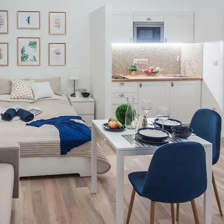 Frankel Gold Apartman Appartamento *